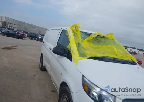 2022 Mercedes-Benz Metris z USA, uszkodzony, nr VIN W1YV0BEY8N3956800